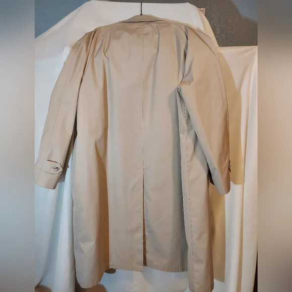 London Fog Vintage Beige Trench Coat With Removable Faux Fur Lining 48L NWOT - Picture 2 of 7